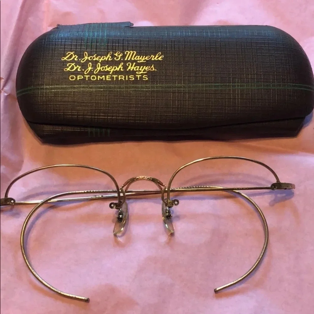 Vintage 12K gold grams with original case San Fran
